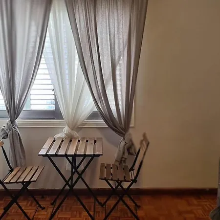 Antique Apartament *